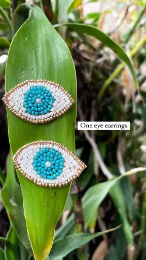 One eye earring